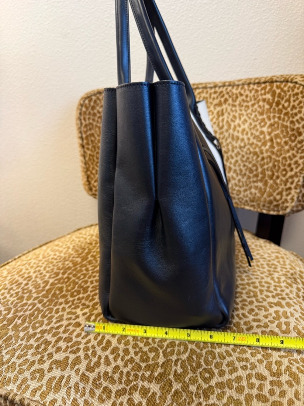💯Auth! LANVIN Black & White Leather Tote/Shoulder Bag w Tassels & Gold Hardware - Picture 9 of 16